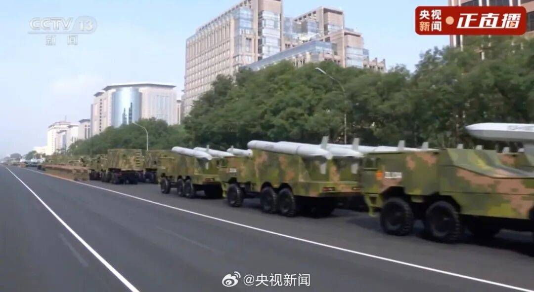 东风-61、巨浪-3、折叠翼预警机、歼-20S，画面披露！